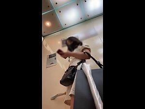 Delicious ass cheeks and thong in upskirt Picture 3