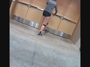 Volleyball player attention whoring Picture 8