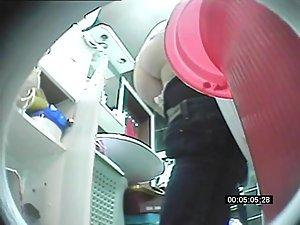 Hidden cam caught mom masturbating Picture 8