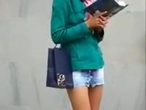College student voyeured while reading Picture 5