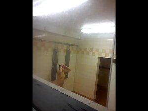 Peeping on nude ladies in female locker room Picture 4
