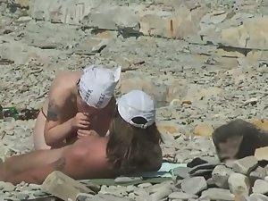 Horny people on the beach having fun Picture 5