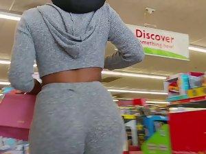 Grey outfit puts black girl's booty in full view Picture 1