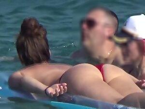 Her ass looks seductive while she floats on water Picture 3