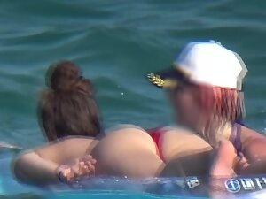 Her ass looks seductive while she floats on water Picture 5