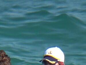 Her ass looks seductive while she floats on water Picture 8