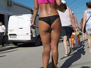 Perfect ass spotted by the street shop Picture 2