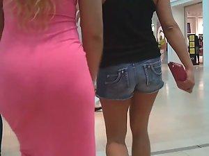 Seductive lady in transparent pink dress Picture 6