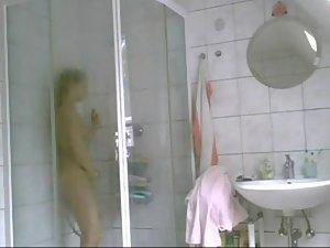 Catching her masturbate in the shower Picture 2