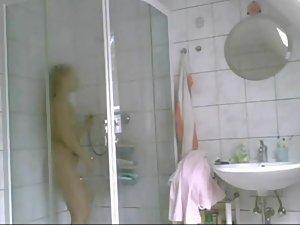 Catching her masturbate in the shower Picture 4