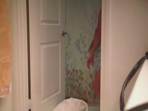 Petite sister undresses on hidden cam Picture 1