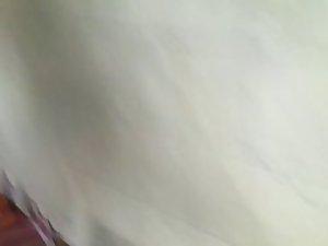 Hot view under a short skirt Picture 1