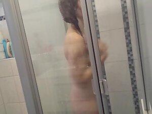 Window peeping on curvy naked girl shaving pussy in shower Picture 5