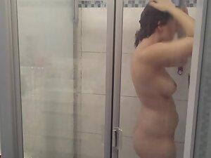 Window peeping on curvy naked girl shaving pussy in shower Picture 6