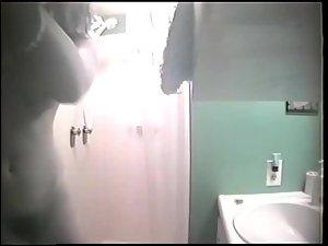 Amazing naked woman in the shower Picture 6