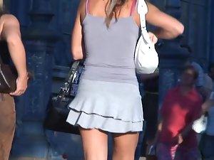 Sexy vixen smoking a cigarette Picture 6