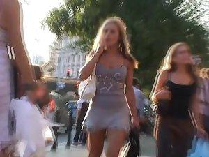 Sexy vixen smoking a cigarette Picture 8