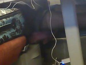 Sexy stockings on the chick in the train Picture 1