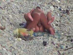 Hard fucking caught on a filthy beach Picture 7