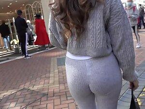 Blatantly staring at hot bubble butt in leggings Picture 7