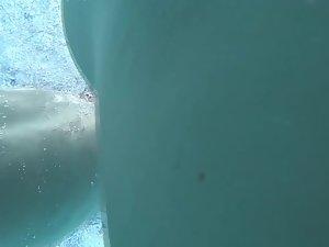Teen butt accidentally touches underwater camera Picture 6