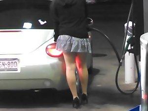 Luxurious babe on the gas station Picture 8