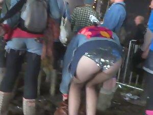 Sparkly ass of a slutty rave girl Picture 4