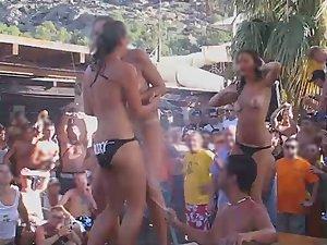 Slutty girls dancing on a beach party Picture 5