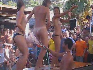Slutty girls dancing on a beach party Picture 8