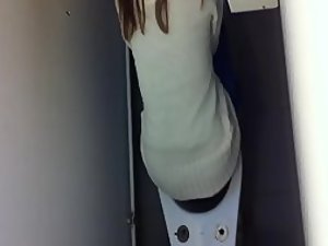Peeping her in the university toilet Picture 1