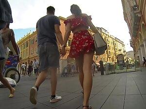 Hot ass and string thong in upskirt of tourist girl Picture 3