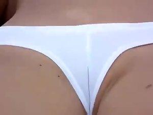 Tiny cameltoe found on a beach Picture 6