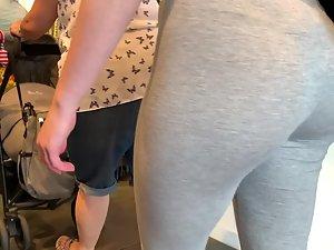 Sexy daughter shopping around with fat mother Picture 3