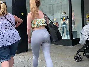 Sexy daughter shopping around with fat mother Picture 4