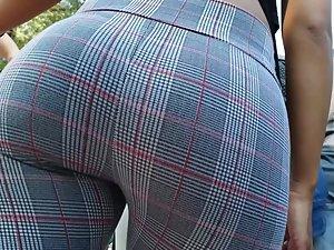 Amazing ass spotted on the flea market Picture 8