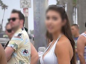 She knows I'm looking at her ass