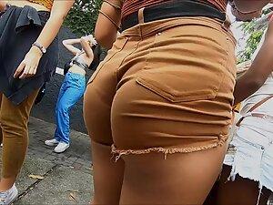 Incredible butt looks so tight like she is clenching buttocks Picture 5