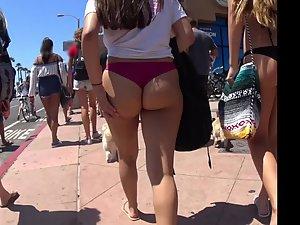 Big teenage butt in purple thong bikini Picture 7