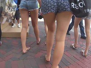 Shorts need to be tugged out of ass Picture 7