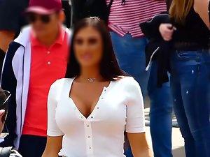 Group of busty bimbos snapping selfies together Picture 4