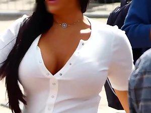 Group of busty bimbos snapping selfies together Picture 6