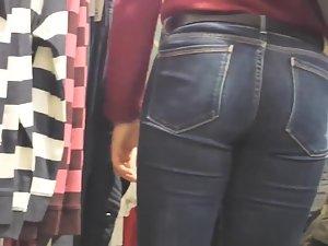Adorable asses in tight jeans pants Picture 5