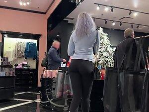 Girl with bleached hair got a terrific ass in tights Picture 1