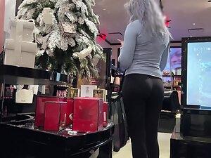 Girl with bleached hair got a terrific ass in tights Picture 4