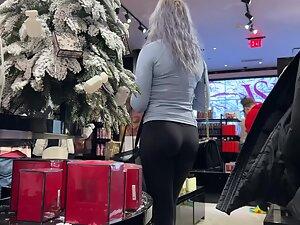 Girl with bleached hair got a terrific ass in tights Picture 7