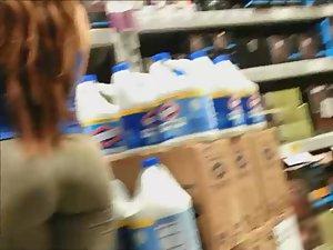 Attractive babe got an adorable booty Picture 1