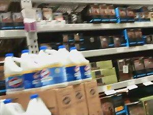 Attractive babe got an adorable booty Picture 6