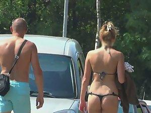 Smallest thong bikini I ever saw Picture 7