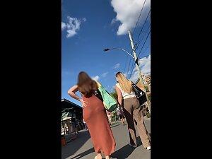 Daylight makes her big butt and thong be visible Picture 8