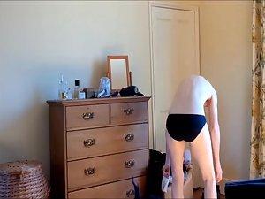 Hot milf spied while getting dressed Picture 4